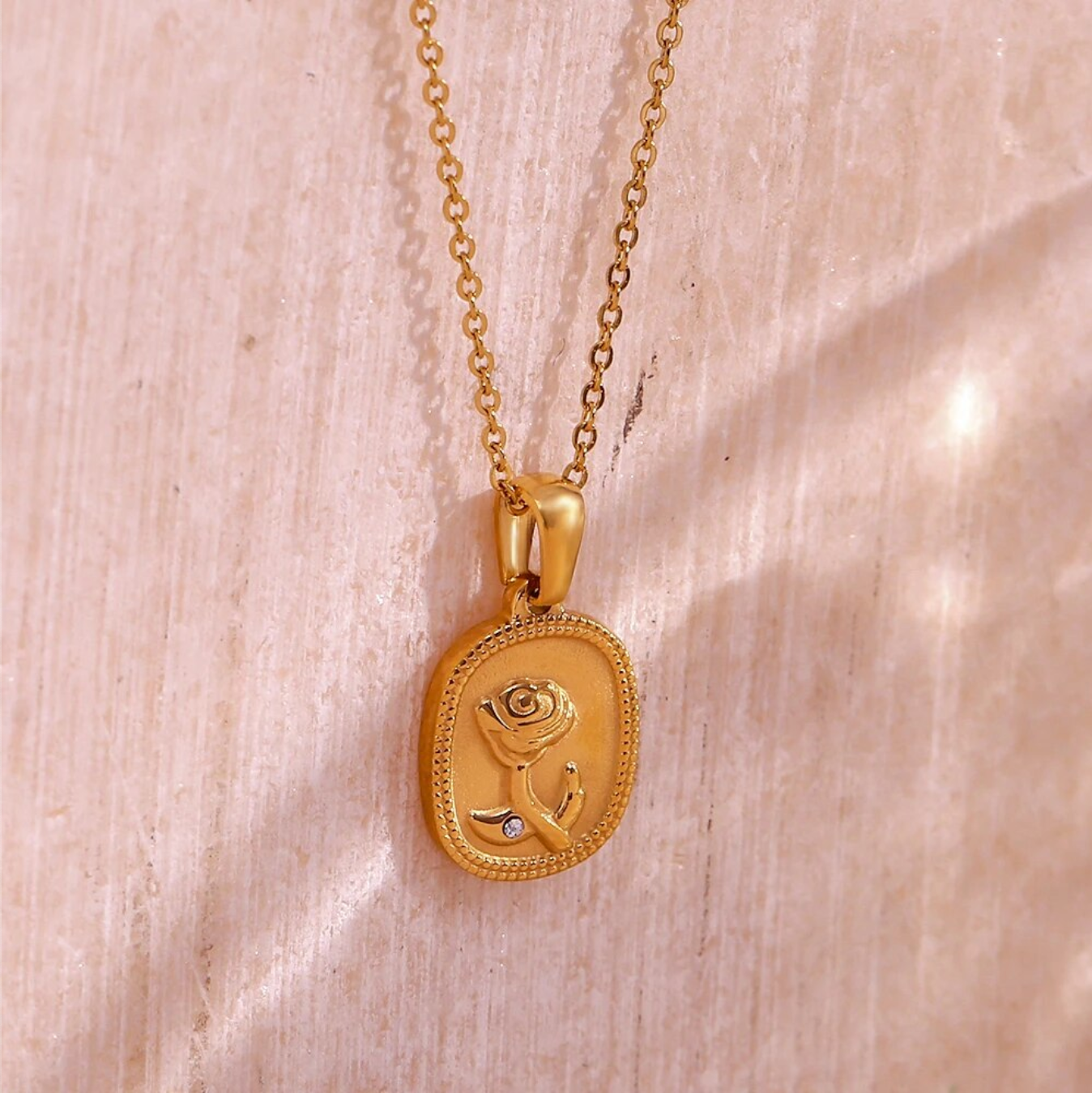 Romantic Rose Necklace