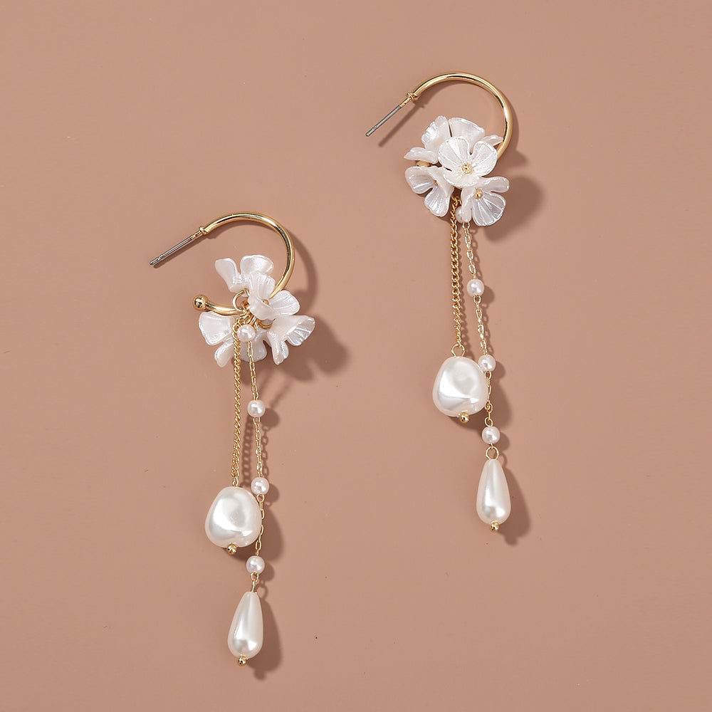 Lily With Dropped Pearl Earrings