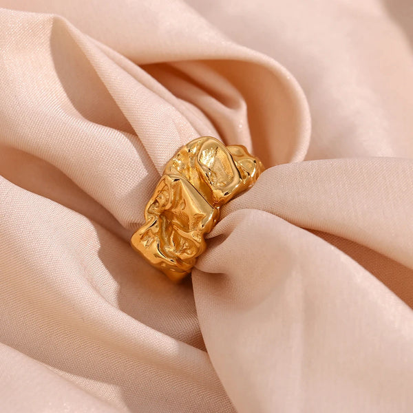 Elegantly Abstract Gold Ring
