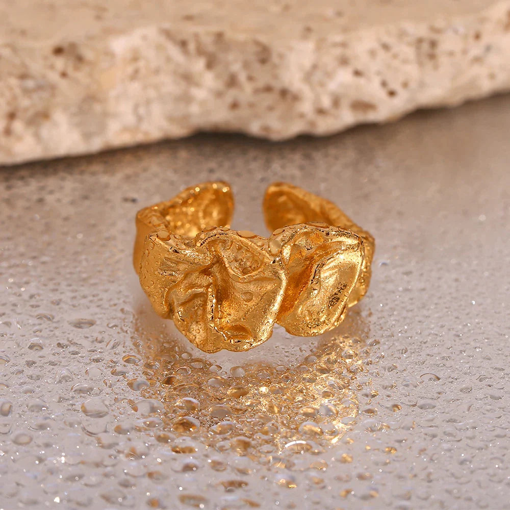 Elegantly Abstract Gold Accent Ring